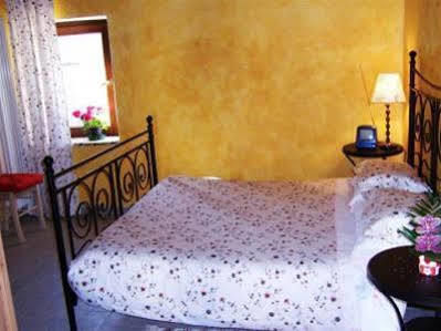 B&B La Casuccia Di Assisi Buitenkant foto